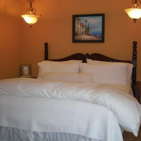 Spanish Villa Inn Сент-Хелина Экстерьер фото